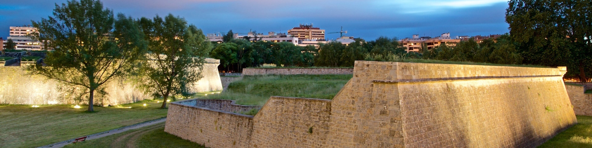 Ciudadela showing landscape views, night scenes and heritage elements