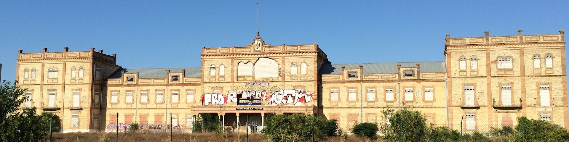 Antiguo cuartel Daoiz y Velarde del regimiento de artillería de campaña (RACA) nº14 en Sevilla (España).