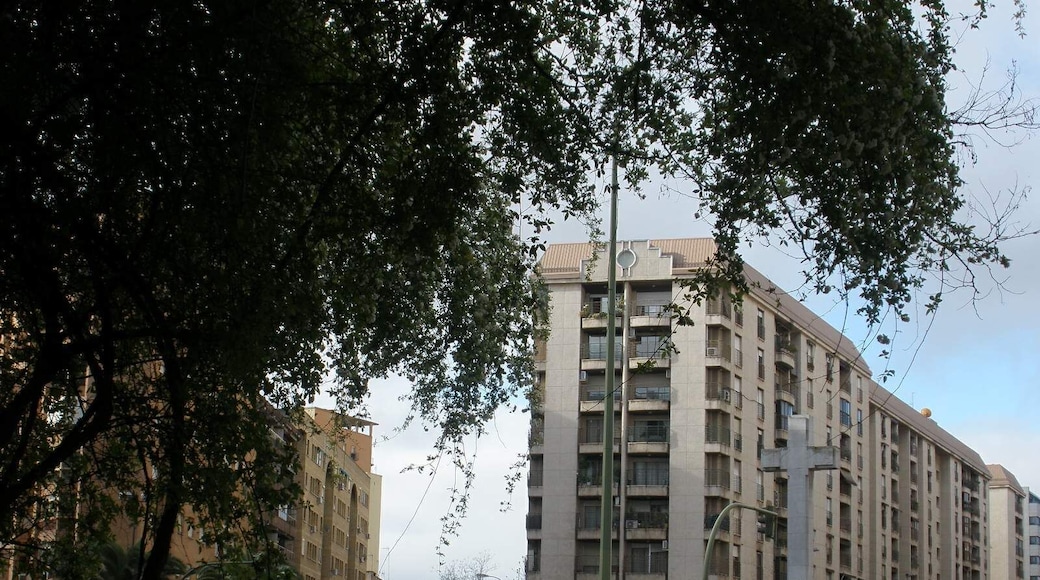 Cáceres - Plaza de América y Cruz de los Caídos