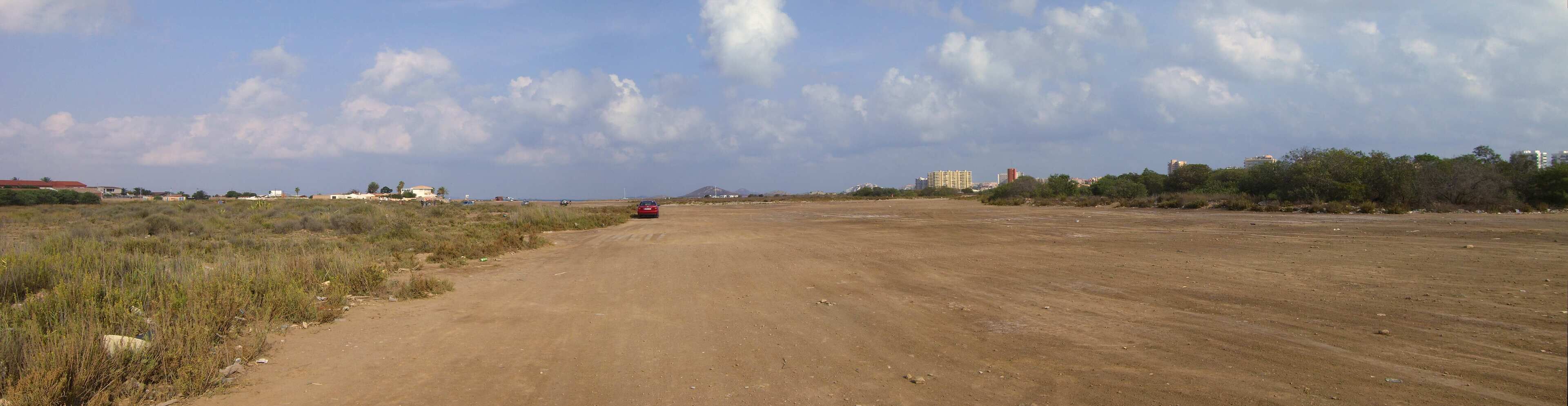 Para quitarse el fango salino se viene aqui