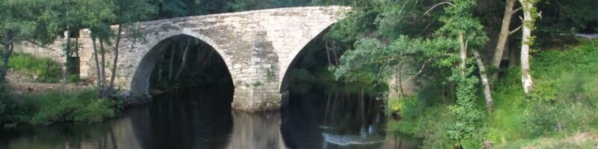 Rio Parga. Ponte de San Alberte