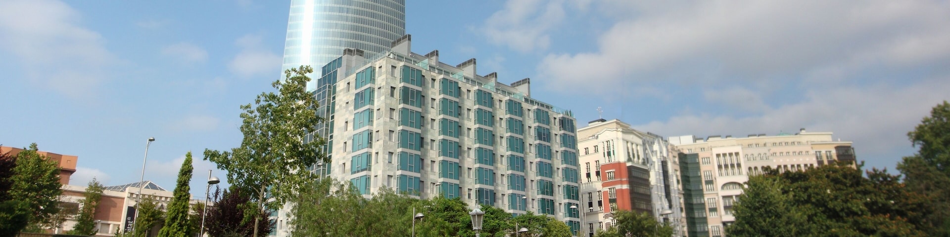 El edificio de Iberdrola gobierna la ciudad