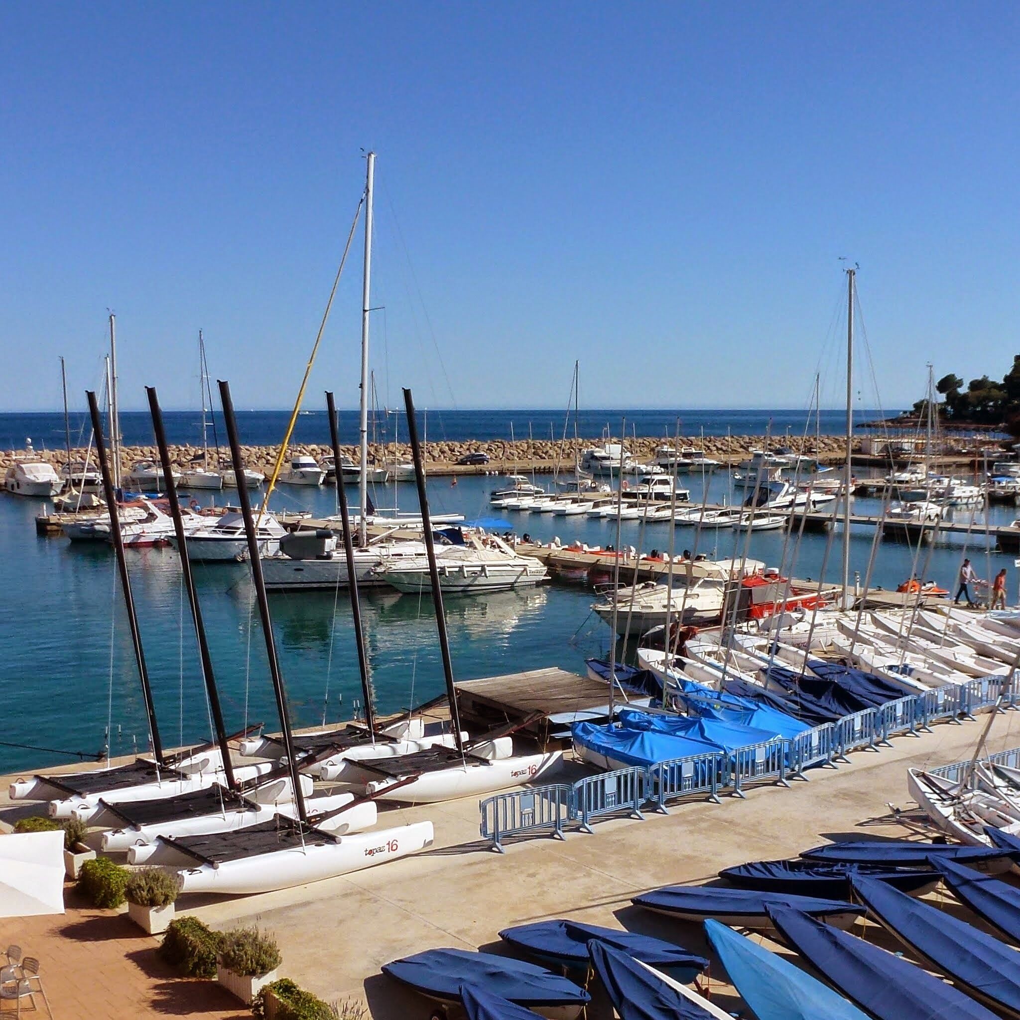 Club Náutico Calanova