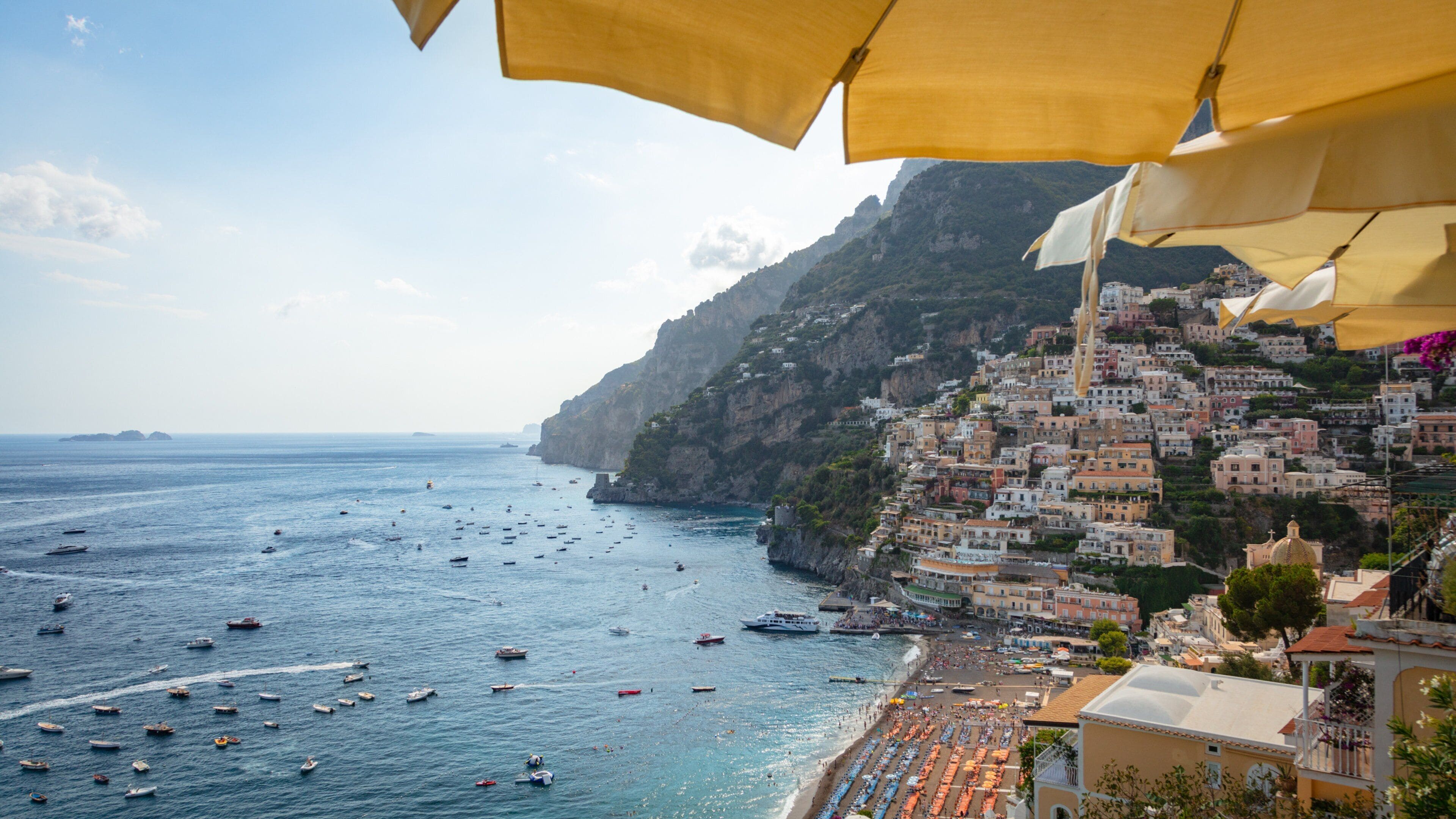 Positano City Centre showing a coastal town, landscape views and general coastal views