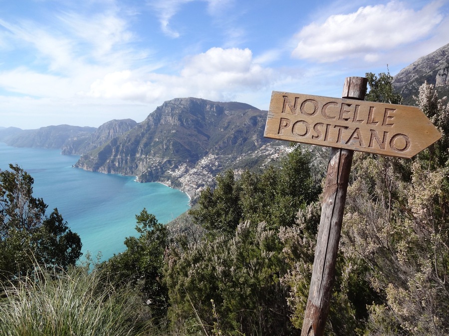 Caption---- Path of The Gods on The Amalfi COAST in Positano, Italy