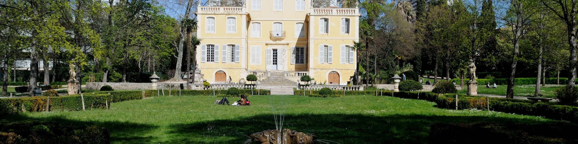 This building is inscrit au titre des Monuments Historiques. It is indexed in the Base Mérimée, a database of architectural heritage maintained by the French Ministry of Culture, under the reference PA00081374 .