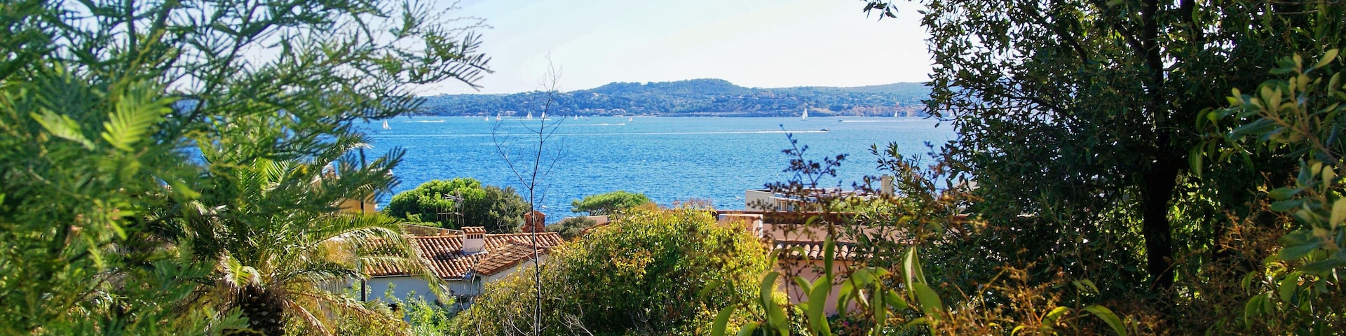 Sainte-Maxime - Avenue du Montfleuri - View SSE