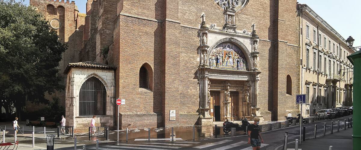 This building is en partie classé, en partie inscrit au titre des Monuments Historiques. It is indexed in the Base Mérimée, a database of architectural heritage maintained by the French Ministry of Culture, under the reference PA00094518 .