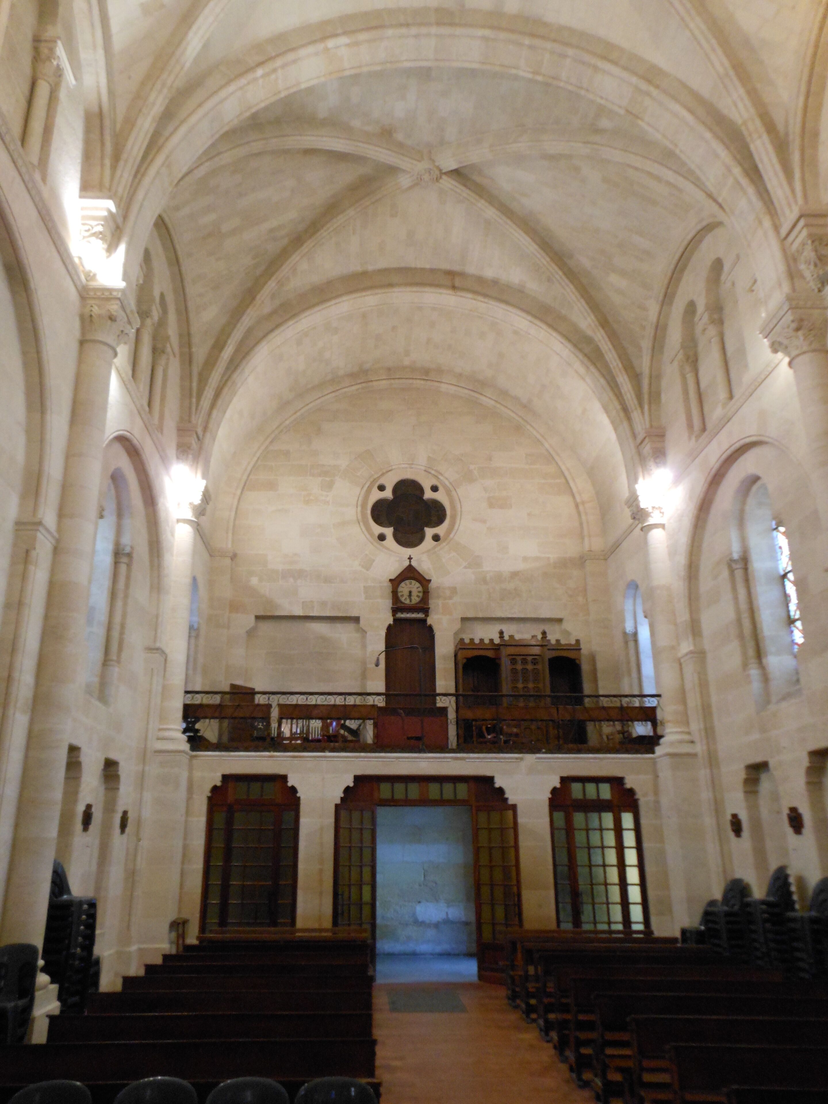 Intérieur de la chapelle du lycée de l'Assomption.