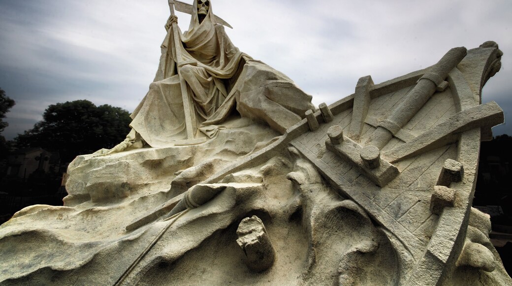 This building is indexed in the Base Mérimée, a database of architectural heritage maintained by the French Ministry of Culture, under the reference PA00083163 .