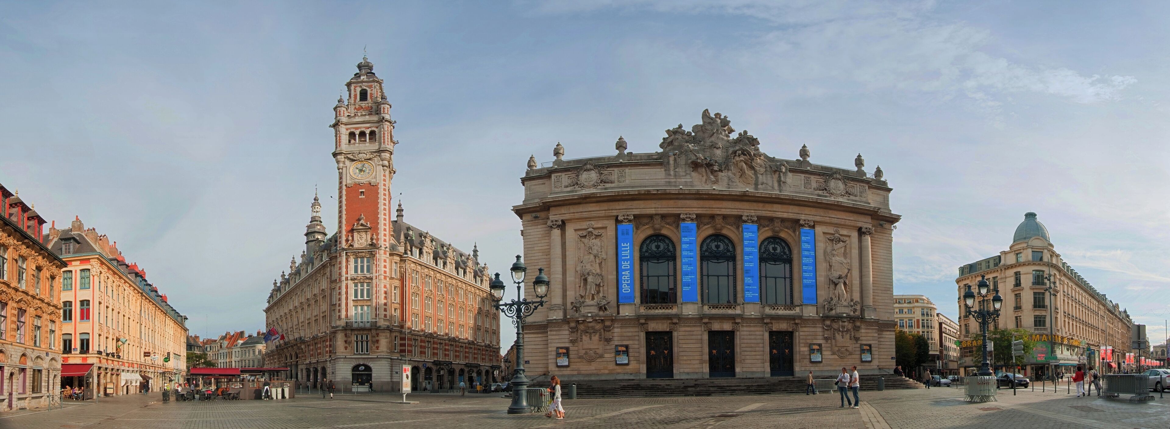 This building is inscrit au titre des Monuments Historiques. It is indexed in the Base Mérimée, a database of architectural heritage maintained by the French Ministry of Culture, under the reference PA59000043 .