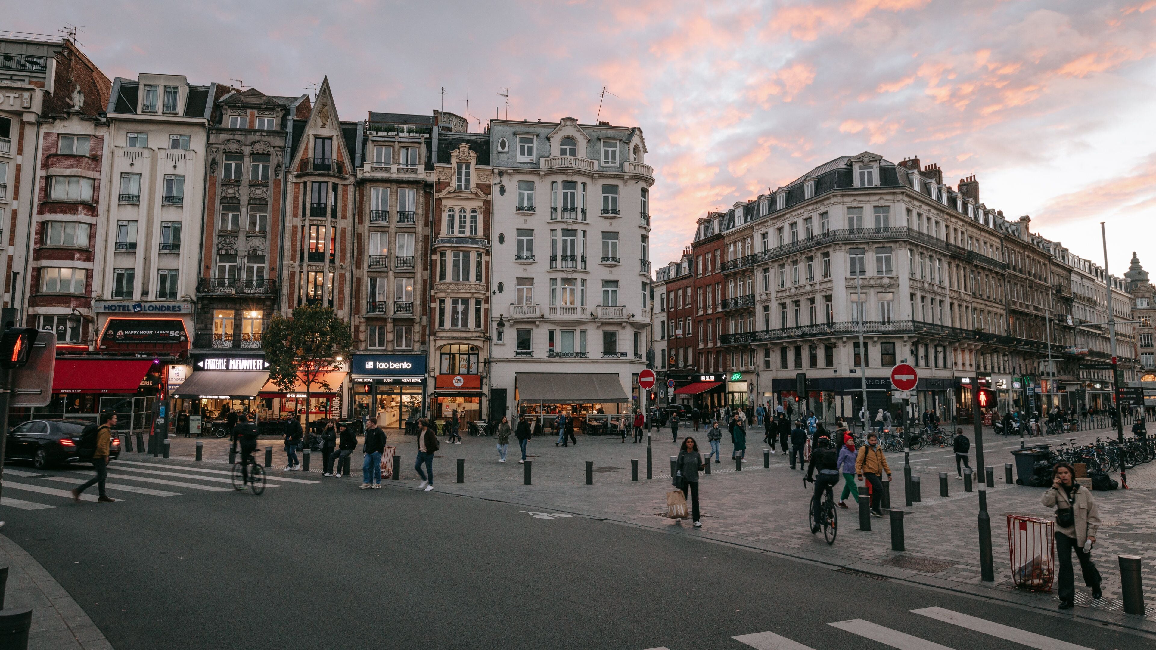 Lille Centre Ville featuring heritage elements, a sunset and street scenes