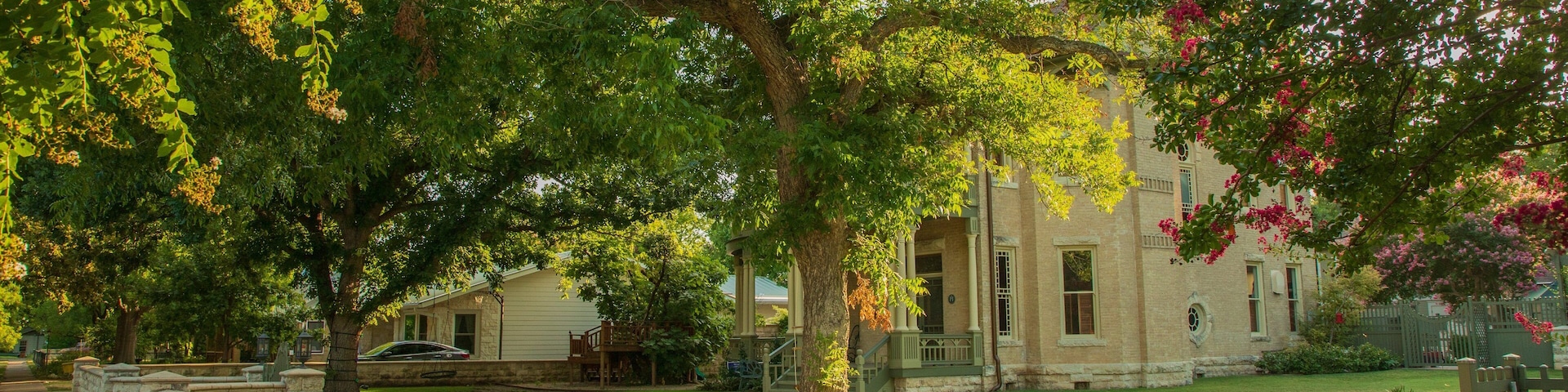 Central Austin which includes a park