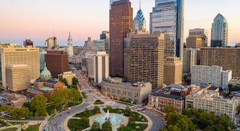 Night Falls Dusk Downtown Philadelphia Pennsylvania City Center Logan Square
