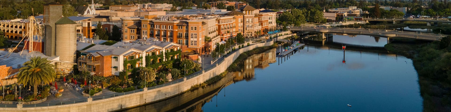 4K Ultra HD Image of Napa Downtown Building with Napa River Reflection - Riverside Charm
