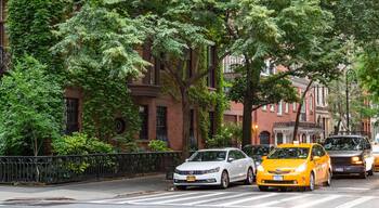 Gramercy which includes street scenes