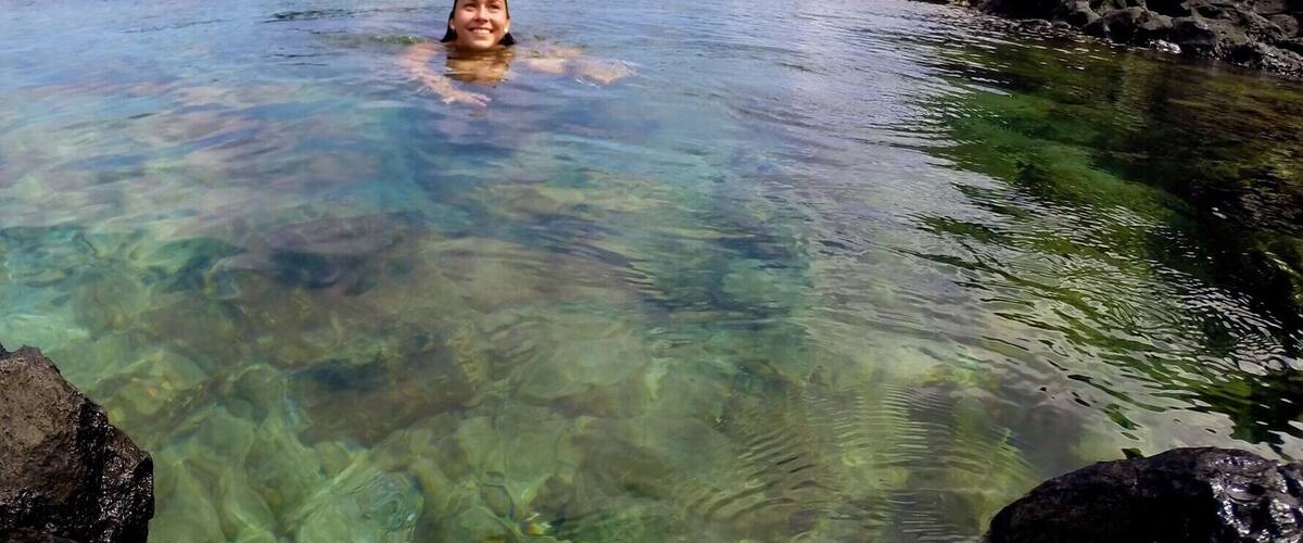 An amazing spot on the south east side of Oahu! Quite the rocky climb down but it's worth it. #blue