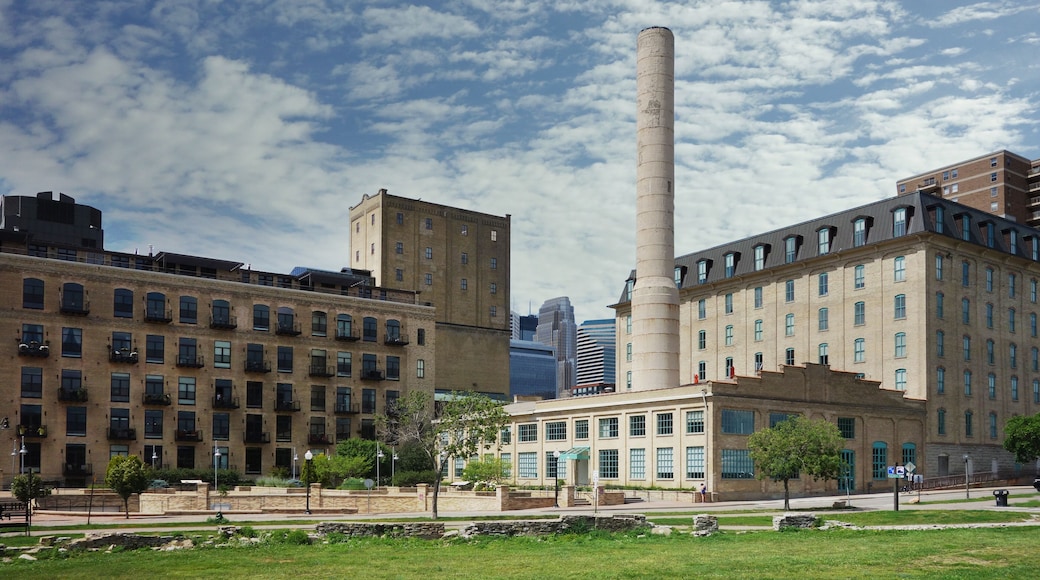 Minneapolis urban loft apartments