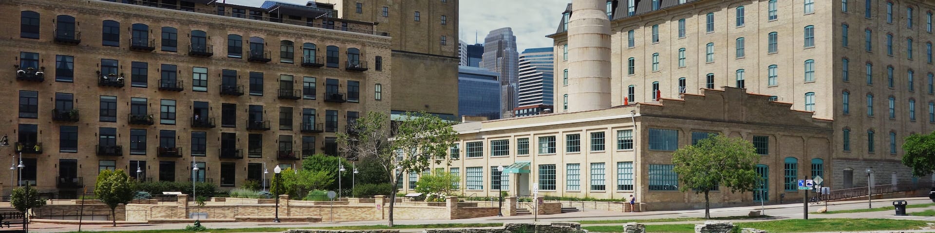 Minneapolis urban loft apartments