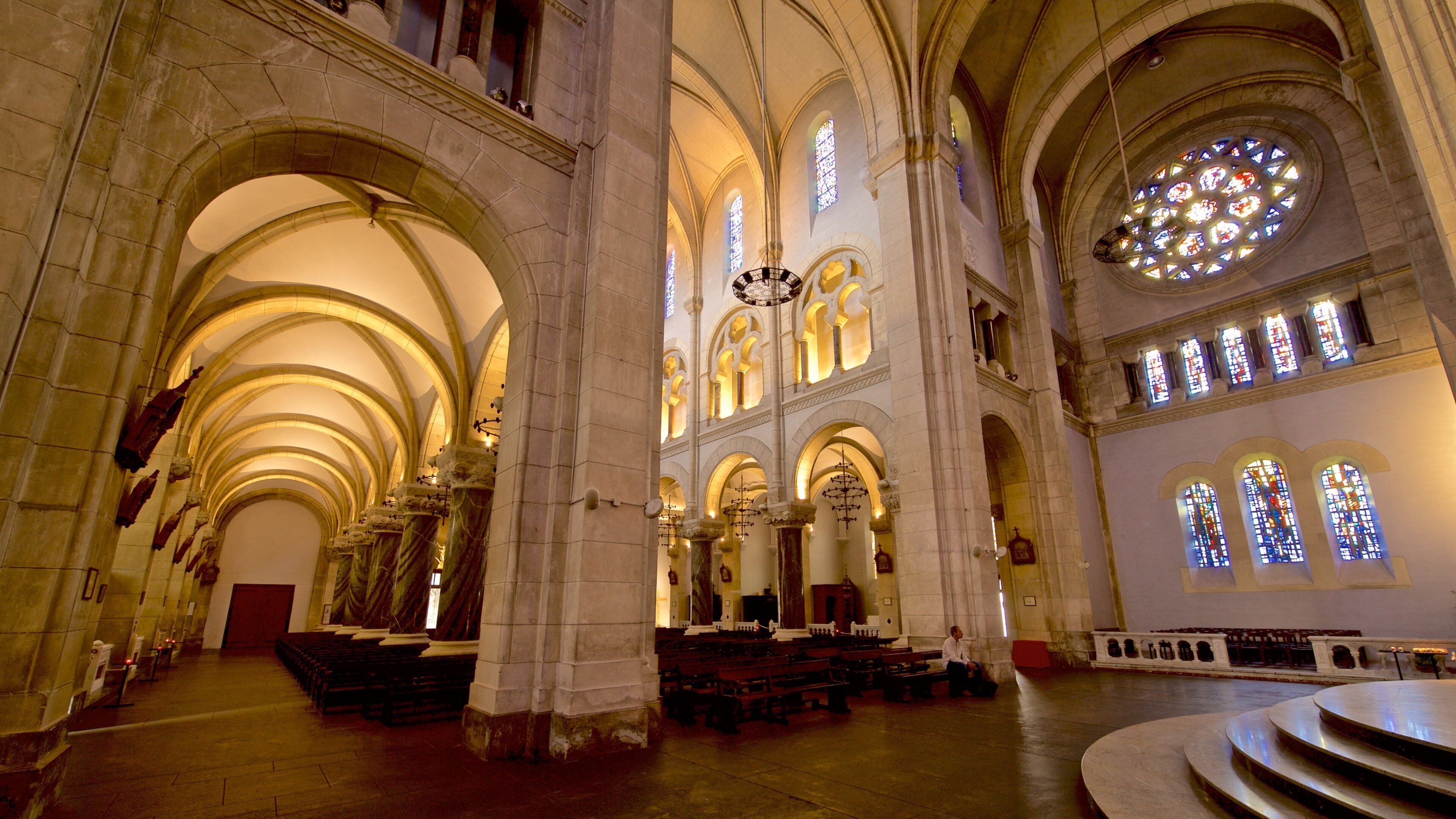 Eglise Paroissiale du Sacré Coeur showing a church or cathedral, interior views and heritage elements