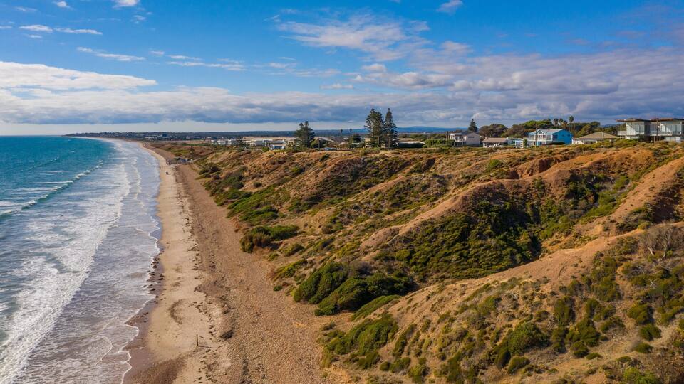 Sellicks Beach showing landscape views, general coastal views and rocky coastline
