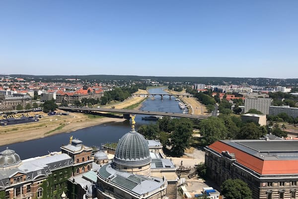blick über dresden elbe panorama fraunekirche filmnächte