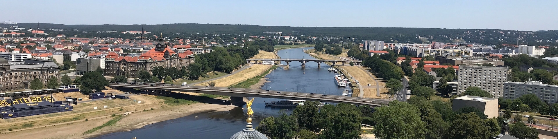 blick über dresden elbe panorama fraunekirche filmnächte