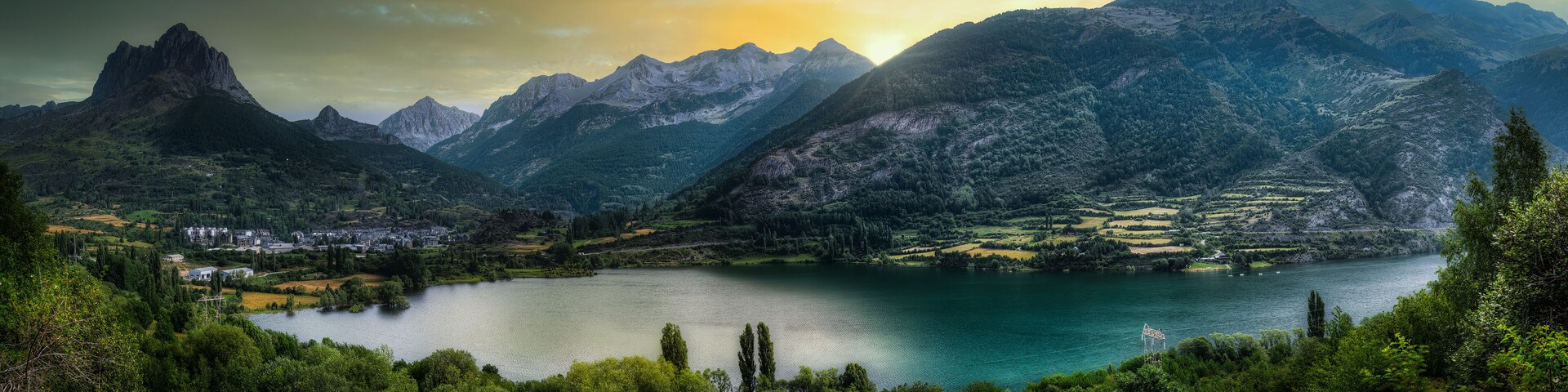 Sallent de Gállego is a Spanish municipality, belonging to the Alto Gállego region, north of the province of Huesca, autonomous community of Aragon.