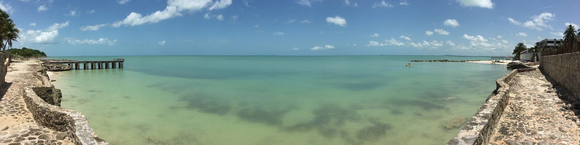 This is from a beachfront hotel, off the beaten path. Accessible from the Campeche, Mexico airport. Crystal clear water and fresh caught seafood make this region a hidden gem.
#lifeatexpedia
#mexico
#weloveourmarkets
#bvsblue