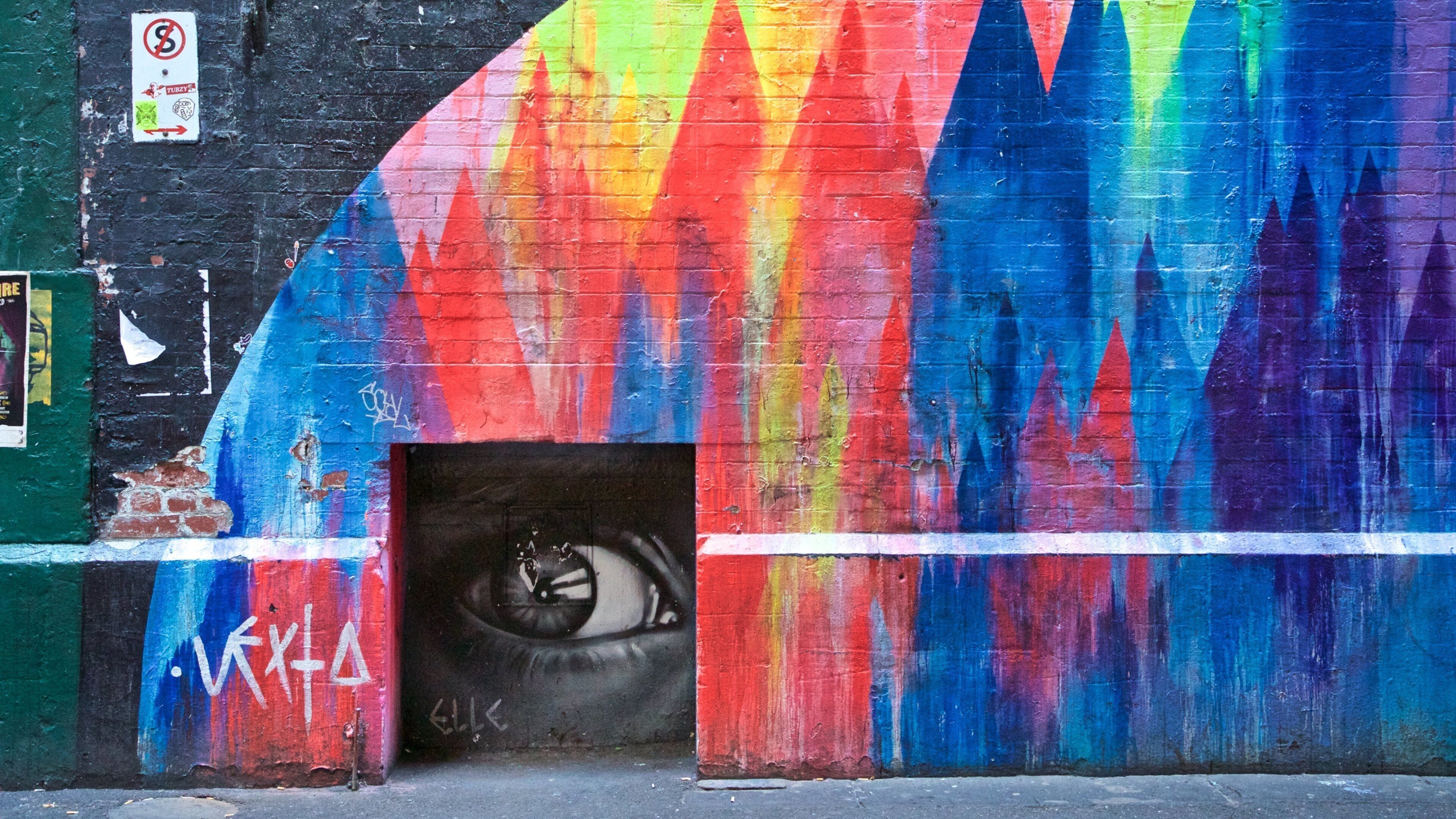 Flinders Lane showing outdoor art