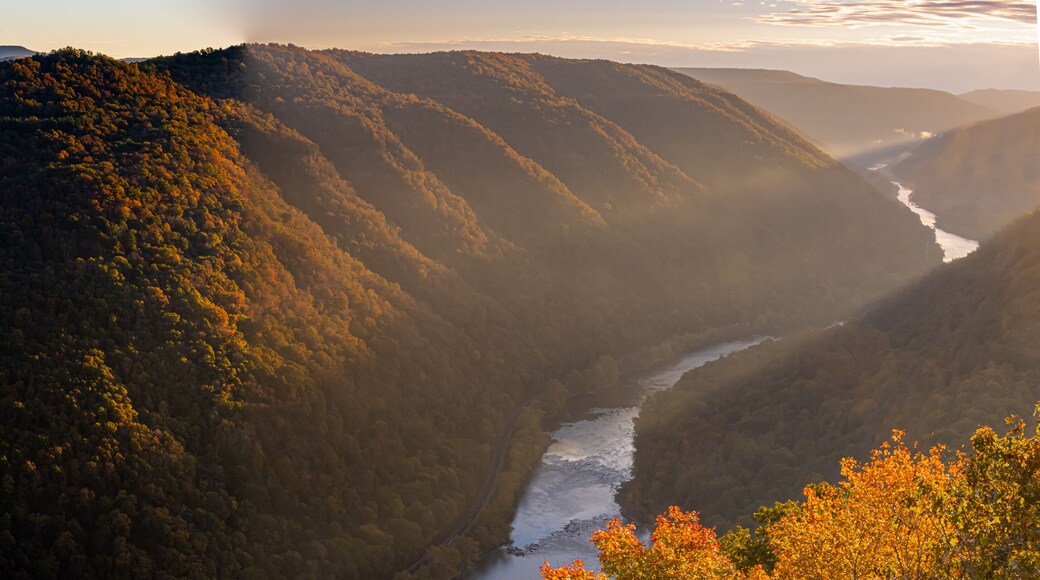 Sunrise On The Appalachian Mountains and The New River Gorge From The Grandview Overlook, New River Gorge National Park, West Virginia, USA