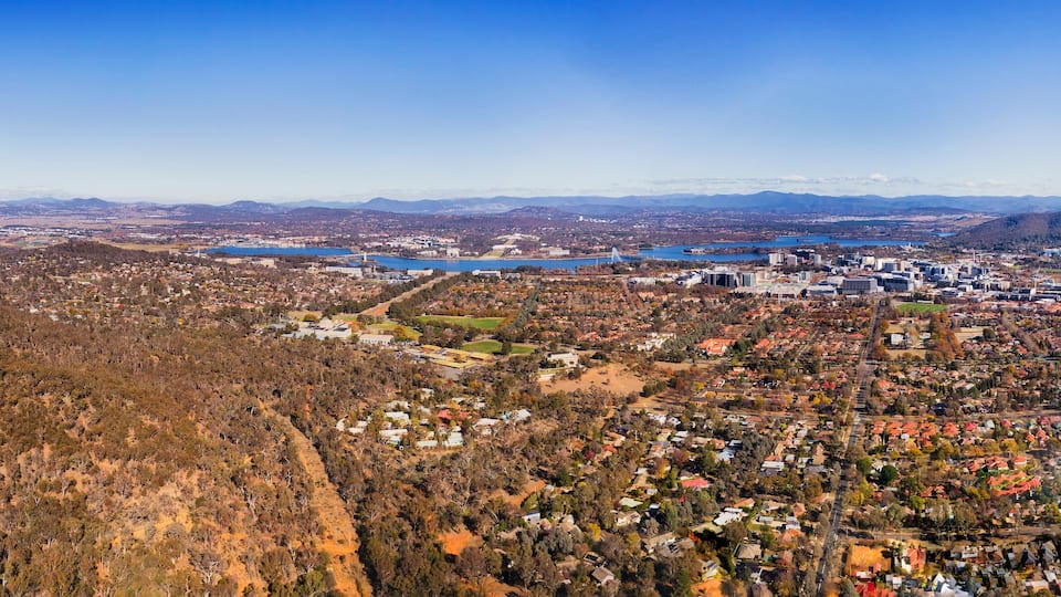 D CANberra Mt Pan closer uWide