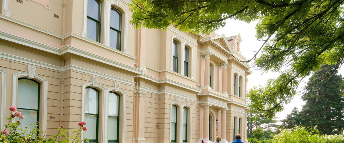 Launceston CBD showing heritage elements as well as a couple