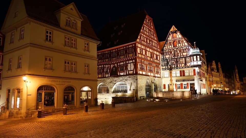 Central Place "Marktplatz" by night