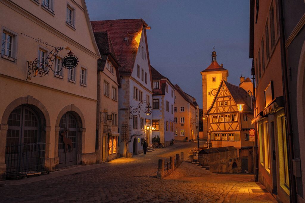 Another day another beautiful Town.
Rothenburg ob der Tauber is a town in the district of Ansbach of Mittelfranken, the Franconia region of Bavaria, Germany. It is well known for its well-preserved medieval old town, a destination for tourists from around the world. It is part of the popular Romantic Road through southern Germany.
