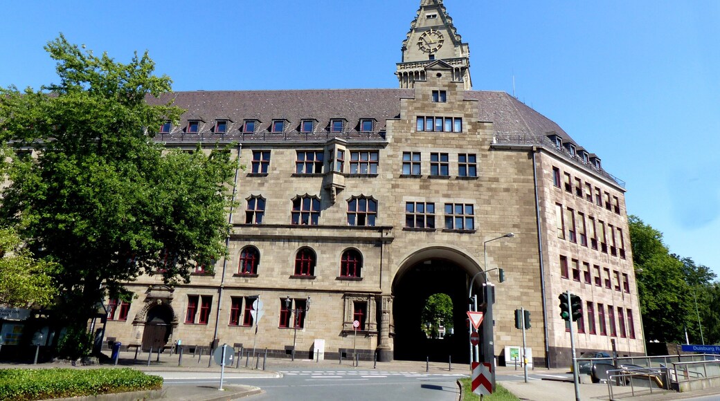 Duisburg – Rathaus am Burgplatz