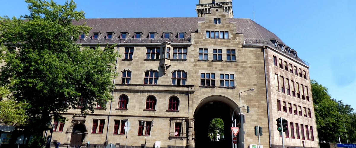 Duisburg – Rathaus am Burgplatz