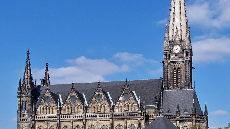 Peterskirche in Leipzig aus der Hohen Straße