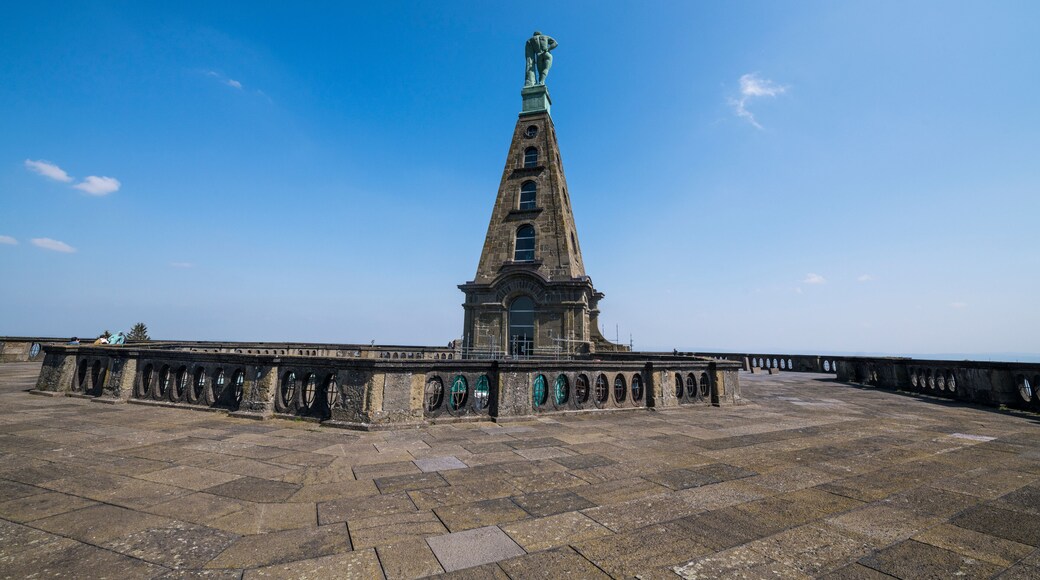 Germany, Hesse, Kassel, Hercules monument in Bergpark Wilhelmshohe
