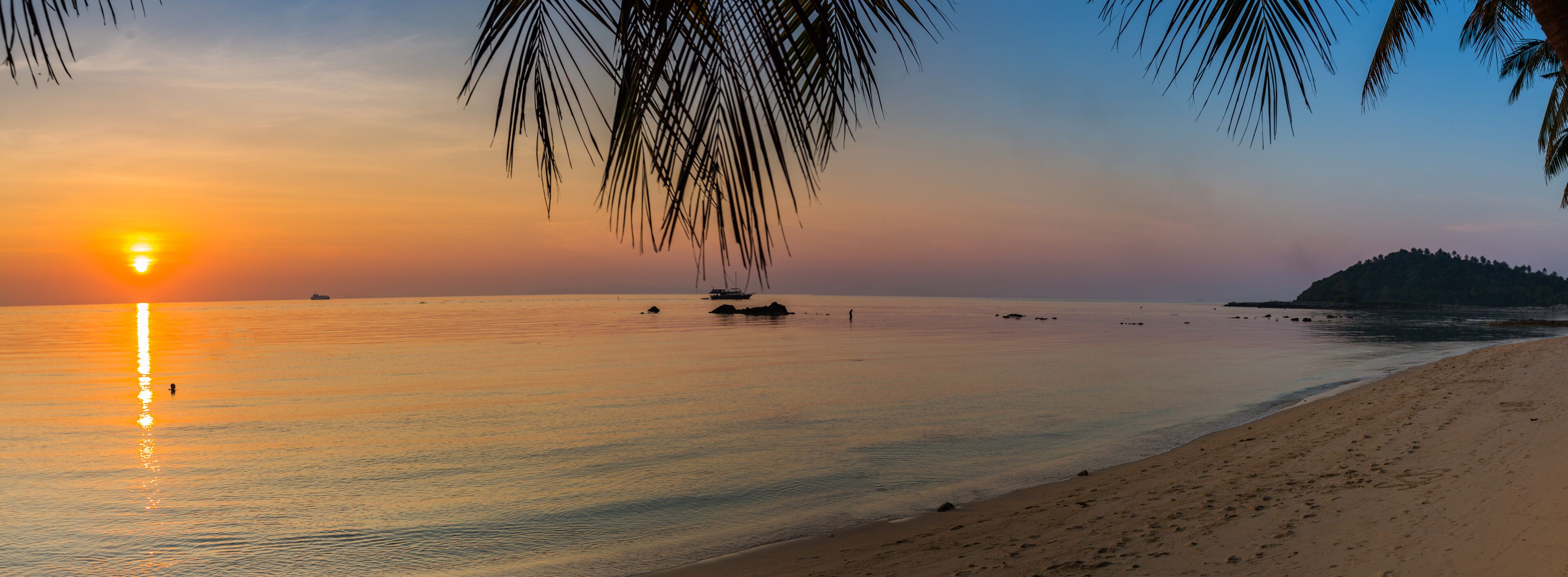 Beach with Crystal water and sunset beach view at Koh Samui Island Thailand