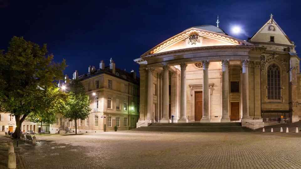 St Pierre Cathedral panoramic
