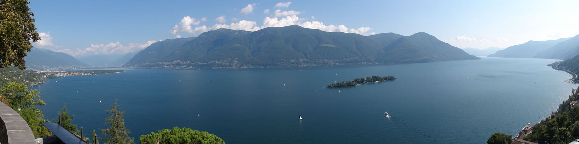 Schweiz - Ronco sopra Ascona (TI). Blick nach Süden auf den Lago Maggiore