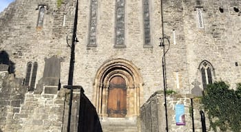 Check out the old tombs near the south entrance.