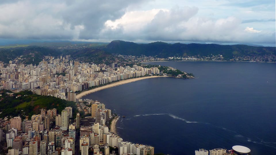 Aerial view of Icaraí and Ingá beaches in Niterói, Rio de Janeiro