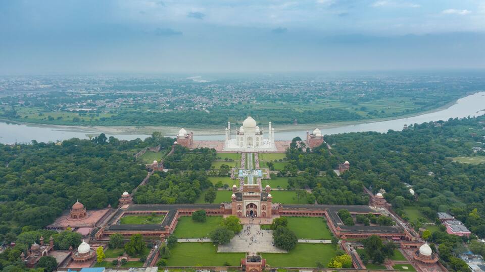 Aerial view of Taj Mahal temple in Tajgani, Agra, Uttar Pradesh, India.