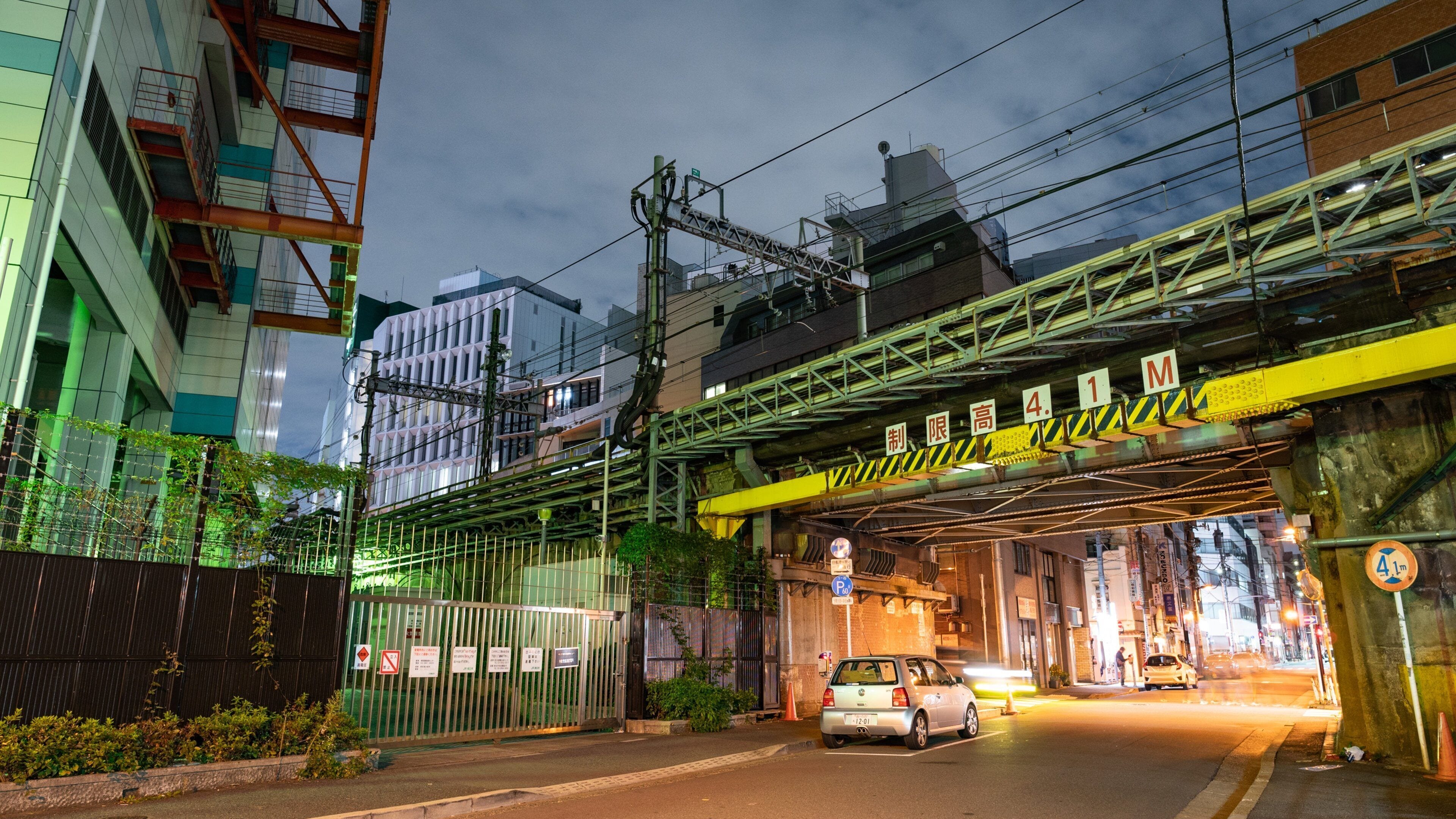 Kanda which includes night scenes, a bridge and a city