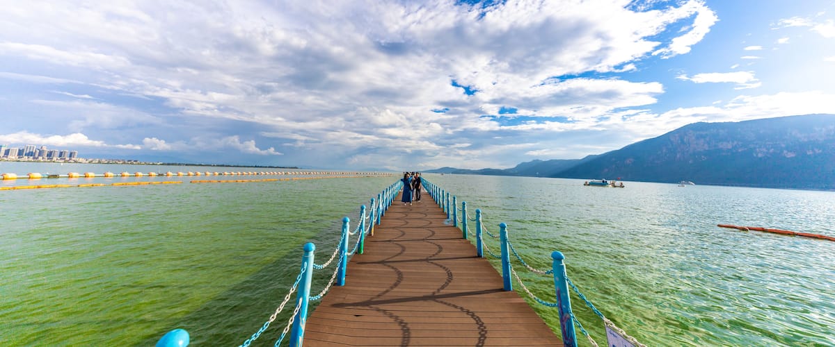 Fresh and Grand Kunming Landmark Dianchi Lake Photography