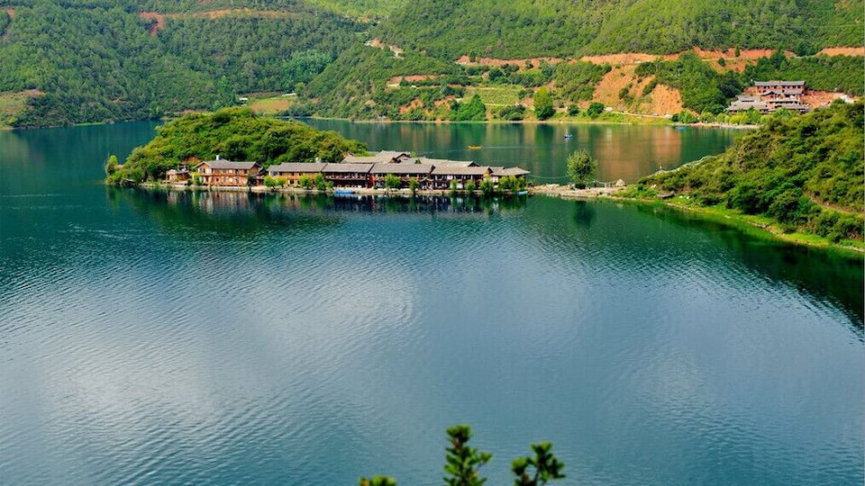 The lost pearl on the highland,beautiful #LuguLake,Yunnan,China.
https://twitter.com/Beautifulgx