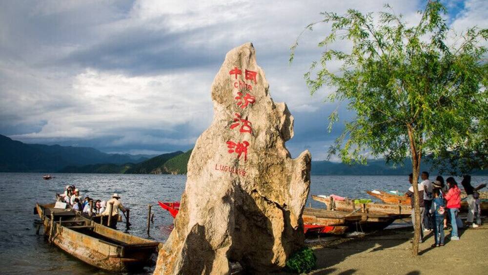 The lost pearl on the highland,beautiful #LuguLake,Yunnan,China.
https://twitter.com/Beautifulgx