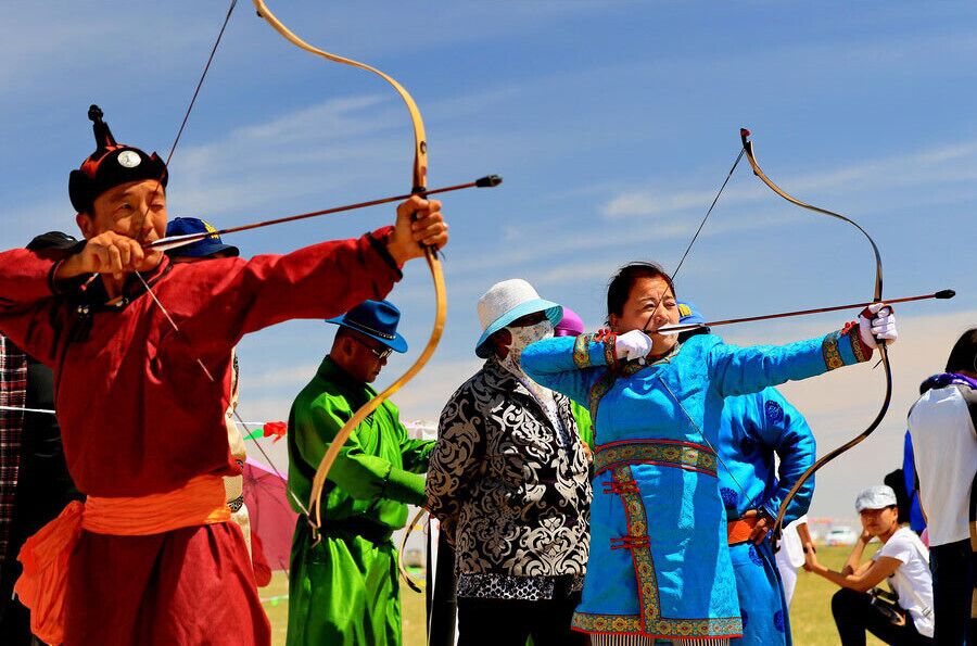 The annual #NadamFair held to celebrate harvest in the Inner Mongolia.
https://twitter.com/Beautifulgx